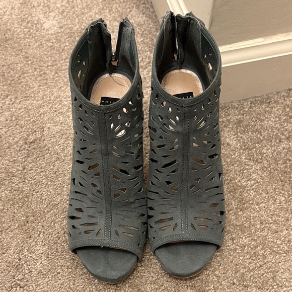 White House Black Market Black Cutout Ankle Booties. Size 7M - Picture 1 of 10